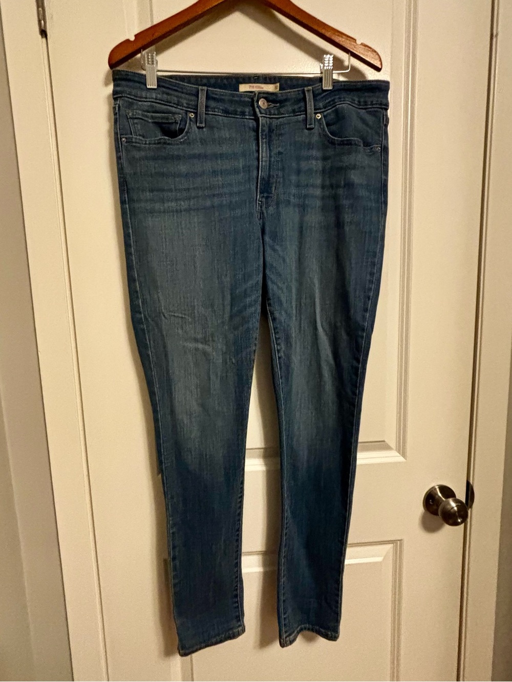 Levi’s 711 Skinny Classic Women's Blue Denim Jeans